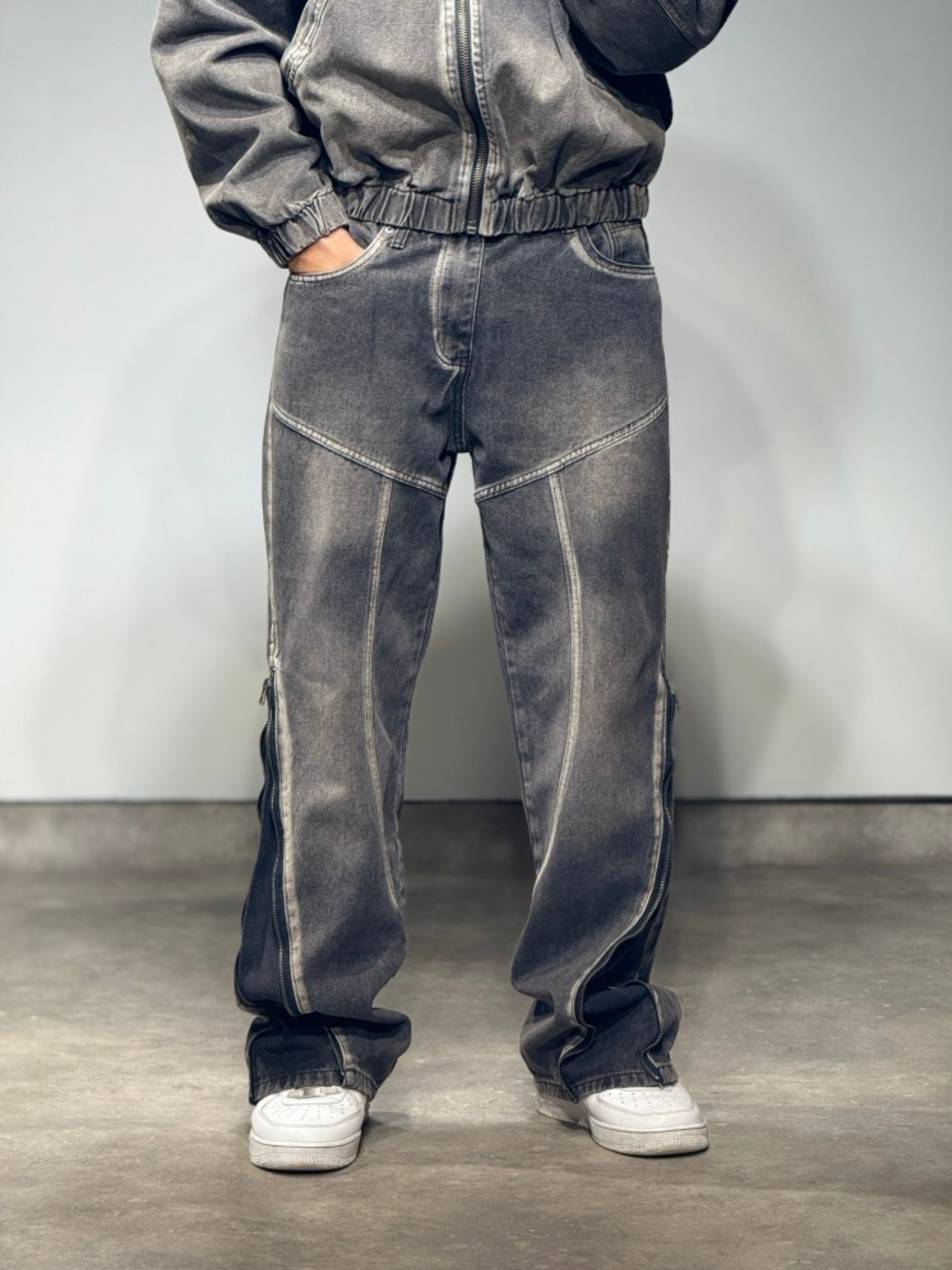 Ensemble en jeans, détails couture