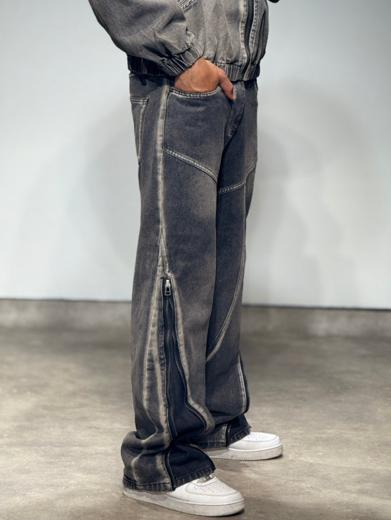 Ensemble en jeans, détails couture